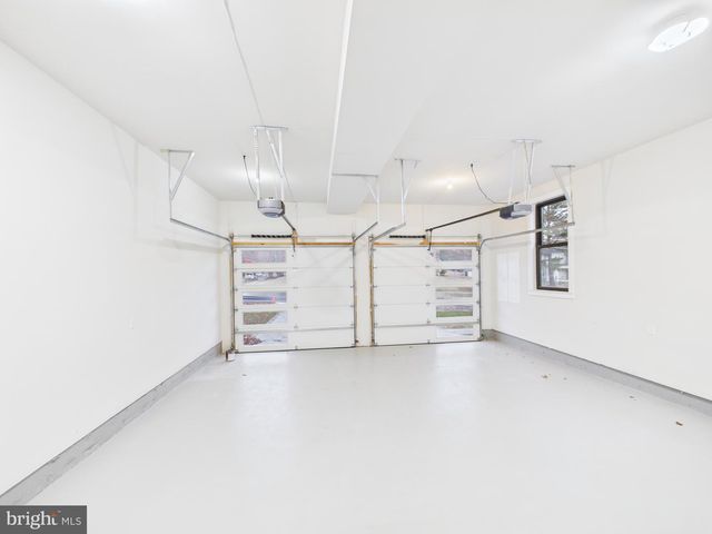 9900 BARBARA ANN LN, Fairfax, VA 22032