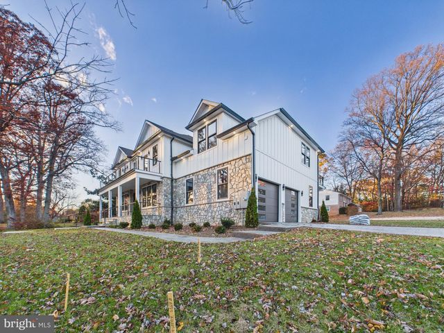 9900 BARBARA ANN LN, Fairfax, VA 22032