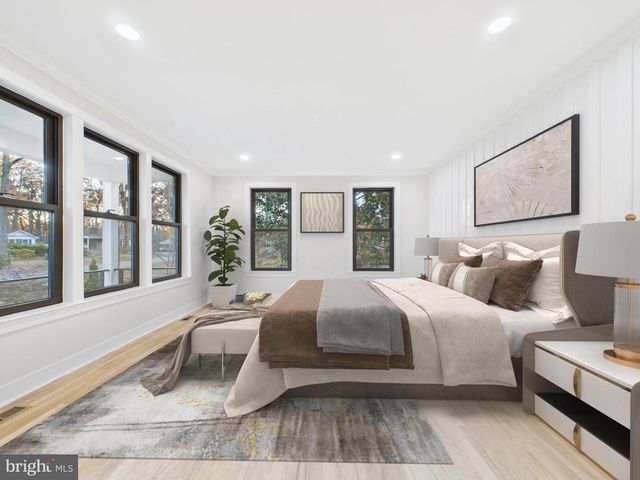 9900 BARBARA ANN LN, Fairfax, VA 22032