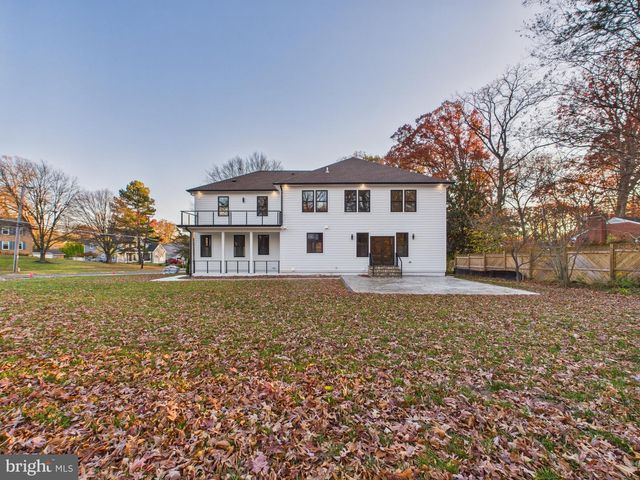 9900 BARBARA ANN LN, Fairfax, VA 22032