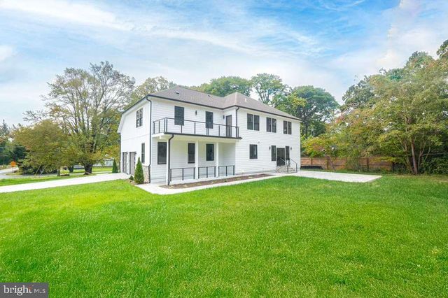 9900 BARBARA ANN LN, Fairfax, VA 22032