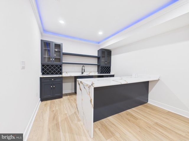 9900 BARBARA ANN LN, Fairfax, VA 22032