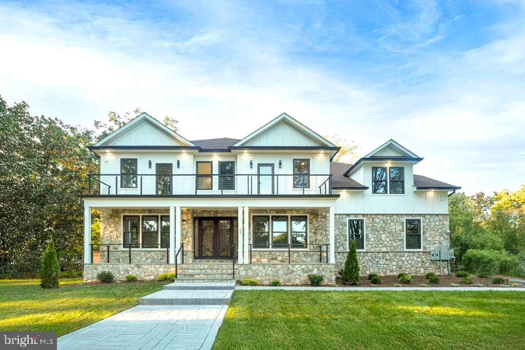 9900 BARBARA ANN LN, Fairfax, VA 22032