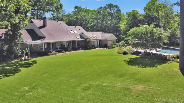 6706 Querbes Drive, Shreveport, LA 71106