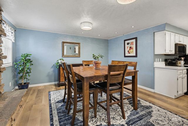 1995 N Wilmington Dr, Boise, ID 83704