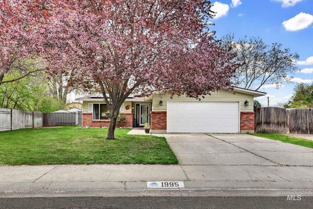 1995 N Wilmington Dr, Boise, ID 83704