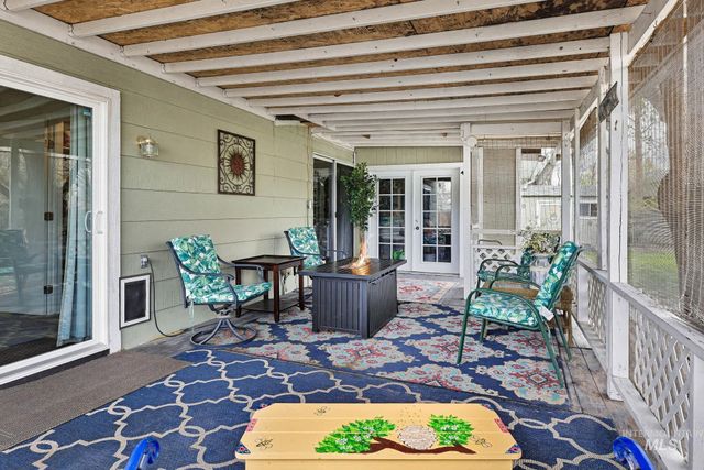 1995 N Wilmington Dr, Boise, ID 83704