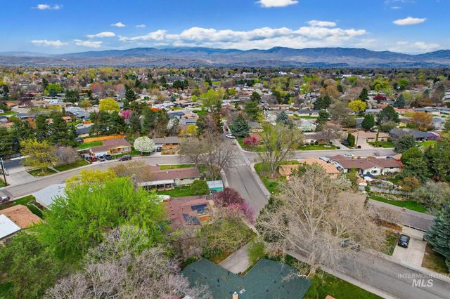 1995 N Wilmington Dr, Boise, ID 83704