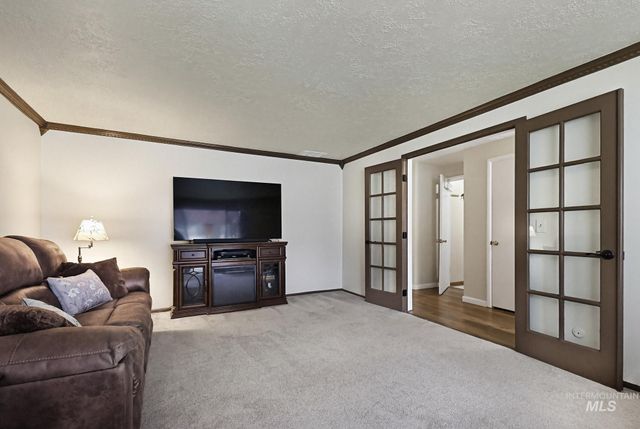 1995 N Wilmington Dr, Boise, ID 83704