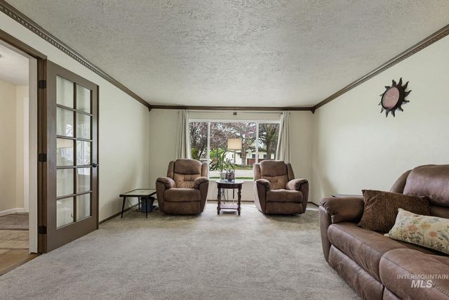 1995 N Wilmington Dr, Boise, ID 83704