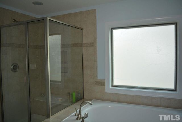 3913 Wedonia Drive, Cary, NC 27519