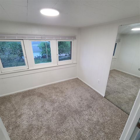 615 E Washington ST, Giddings, TX 78942