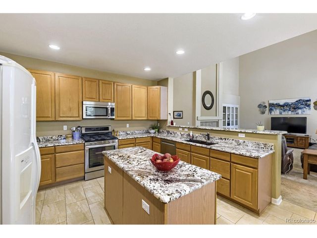 5860 S Espana St, Aurora, CO 80015