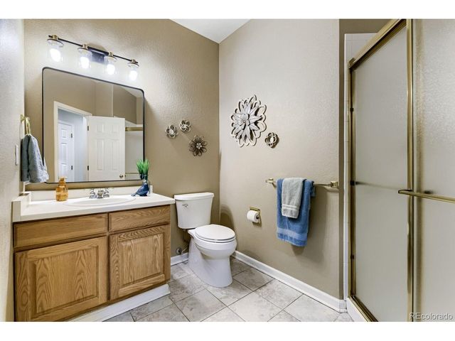 5860 S Espana St, Aurora, CO 80015