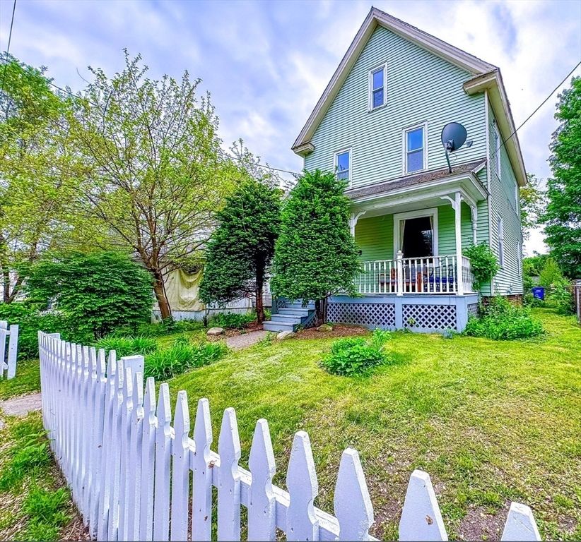 26 Finn St, Northampton, MA 01060