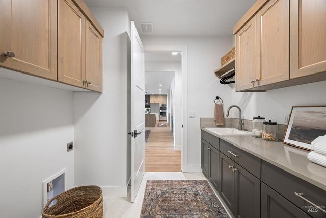 7176 N Firhill Pl, Eagle, ID 83616