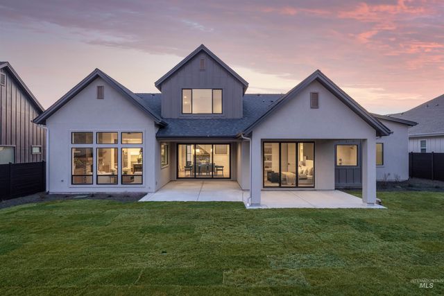 7176 N Firhill Pl, Eagle, ID 83616