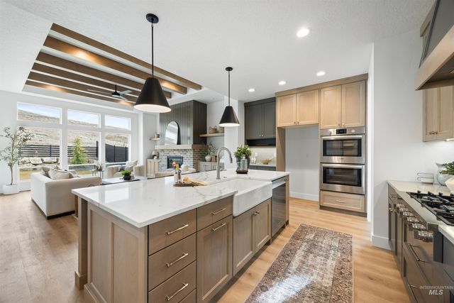 7176 N Firhill Pl, Eagle, ID 83616