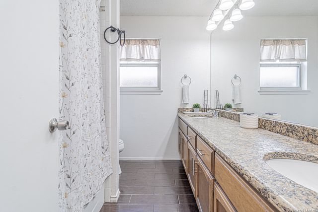2102 OAK RNCH, San Antonio, TX 78259