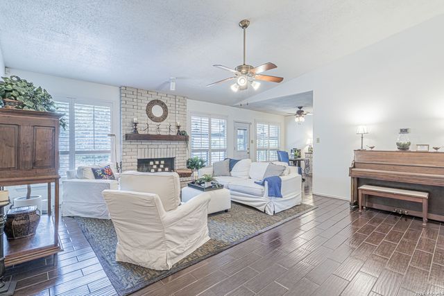 2102 OAK RNCH, San Antonio, TX 78259