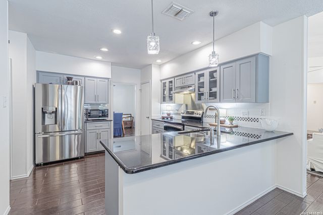 2102 OAK RNCH, San Antonio, TX 78259