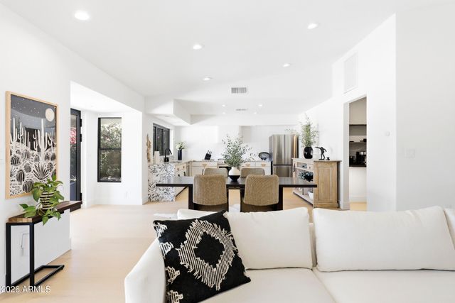 5810 E FRIESS Drive, Scottsdale, AZ 85254