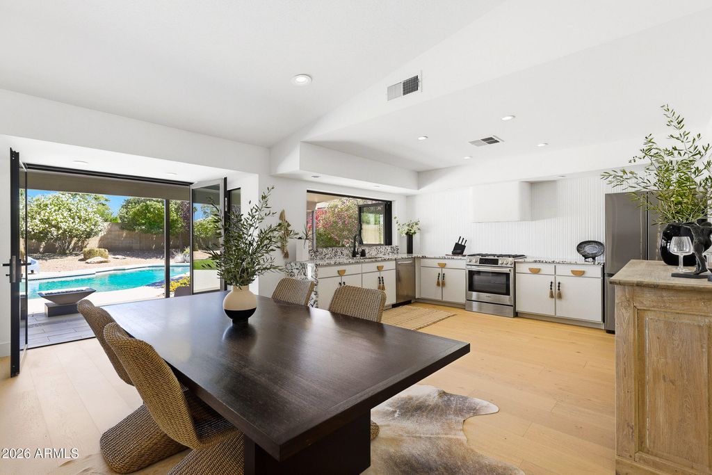 Image 7 of property listing at 5810 E FRIESS Drive, Scottsdale, AZ 85254