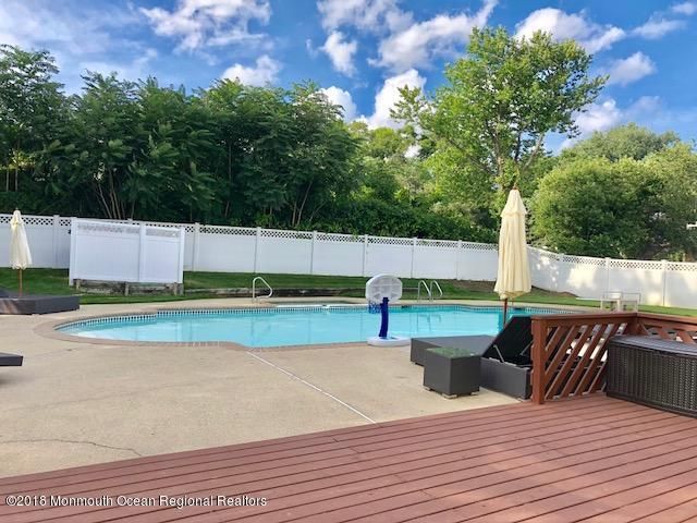 16 Bridle Drive, West Long Branch, NJ 07764