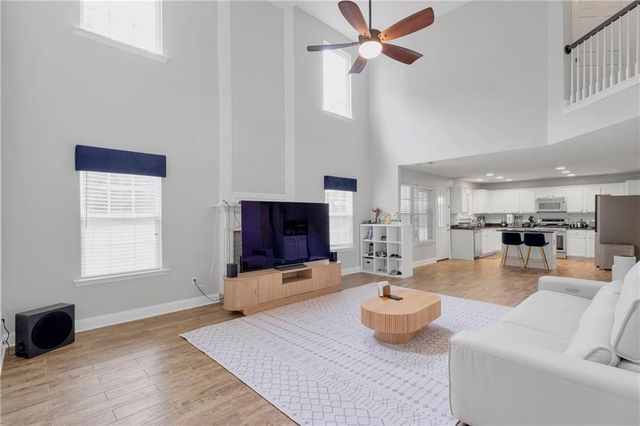 709 Roxholly Lane, Buford, GA 30518