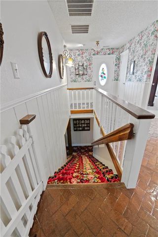 2950 W Eagle View, Garden City, KS 67846