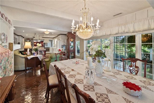 2950 W Eagle View, Garden City, KS 67846