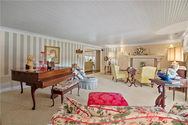 2950 W Eagle View, Garden City, KS 67846