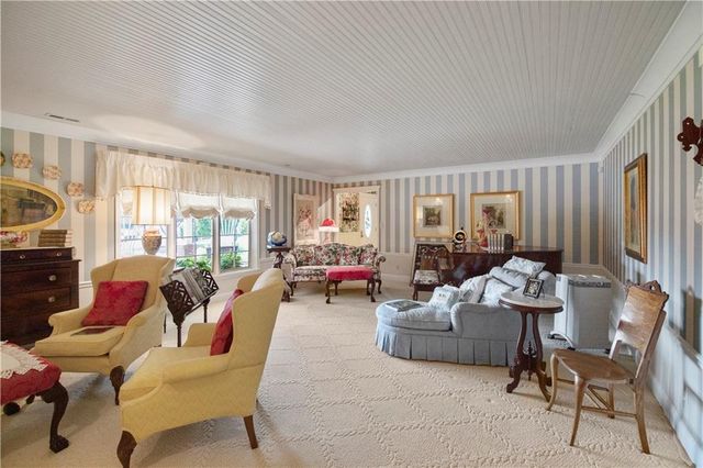 2950 W Eagle View, Garden City, KS 67846