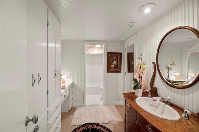 2950 W Eagle View, Garden City, KS 67846