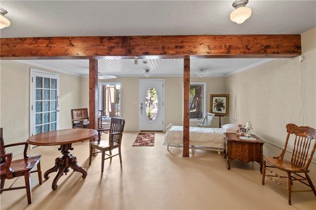 2950 W Eagle View, Garden City, KS 67846