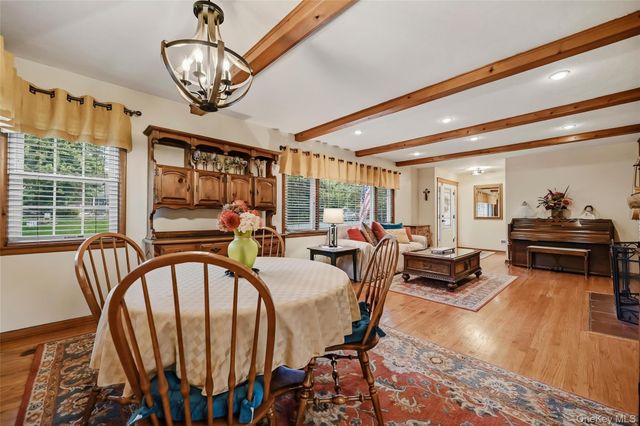 4 Pheasant Drive, West Nyack, NY 10994