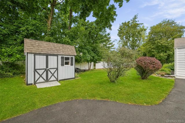 4 Pheasant Drive, West Nyack, NY 10994