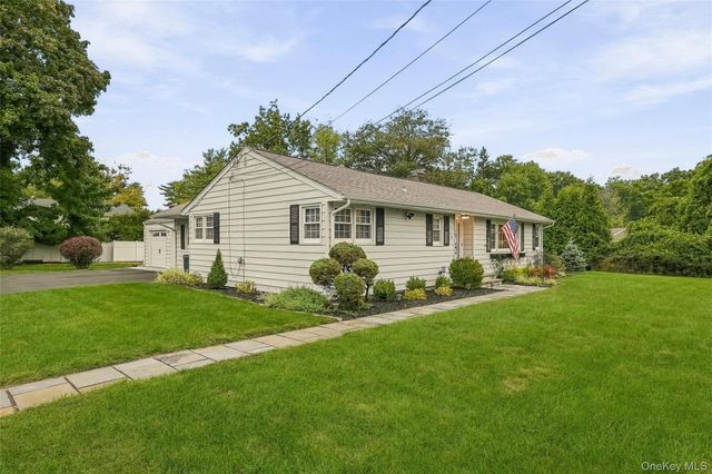 4 Pheasant Drive, West Nyack, NY 10994