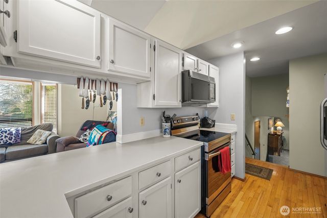 14107 97th Avenue NE, Kirkland, WA 98034