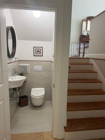 8031 NE Bayshore Ct 8031, Miami, FL 33138