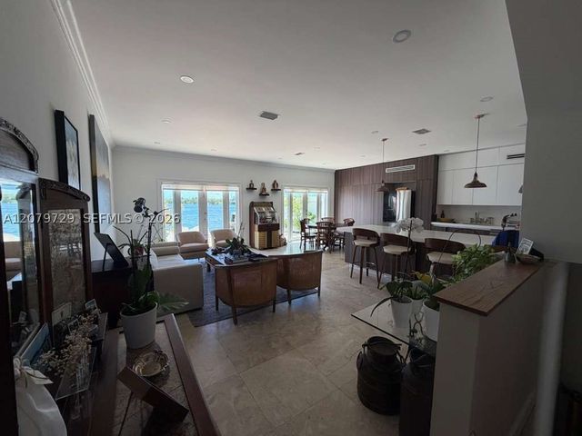 8031 NE Bayshore Ct 8031, Miami, FL 33138