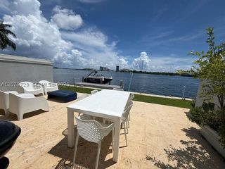 8031 NE Bayshore Ct 8031, Miami, FL 33138