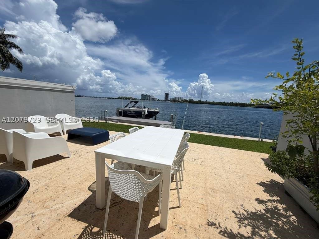 8031 NE Bayshore Ct 8031, Miami, FL 33138