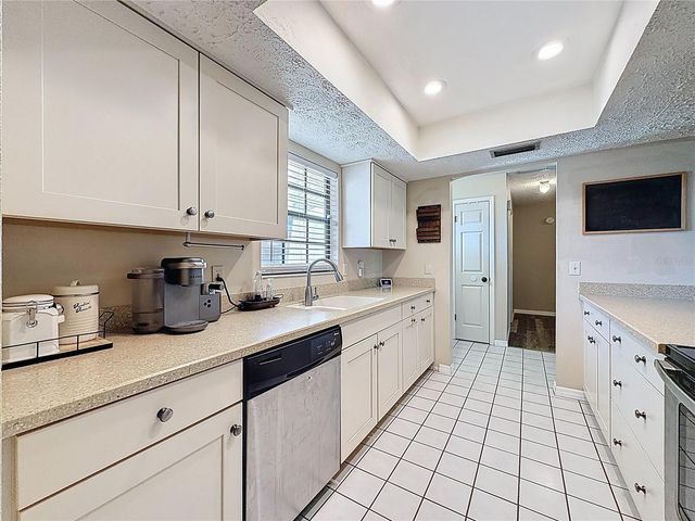 7847 DEER FOOT DRIVE, New Port Richey, FL 34653