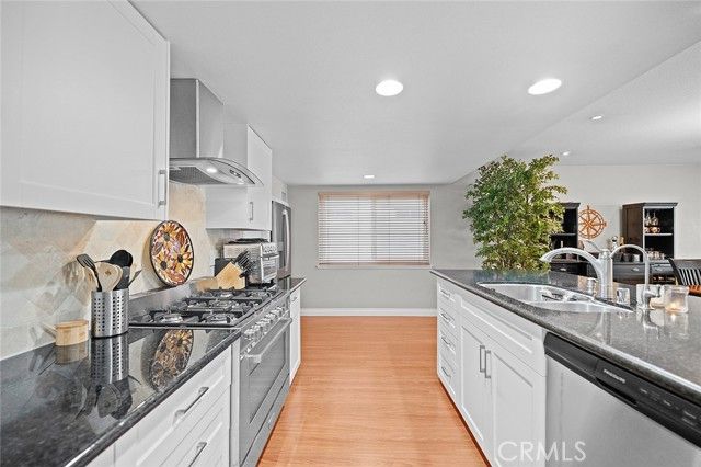 7671 Juliette Low Drive, Huntington Beach, CA 92647