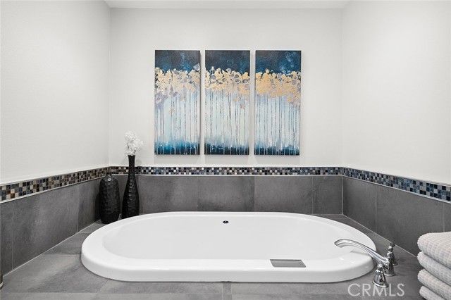 7671 Juliette Low Drive, Huntington Beach, CA 92647