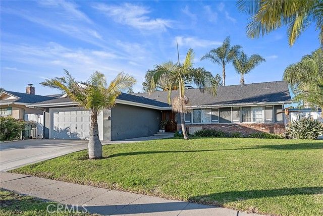 7671 Juliette Low Drive, Huntington Beach, CA 92647