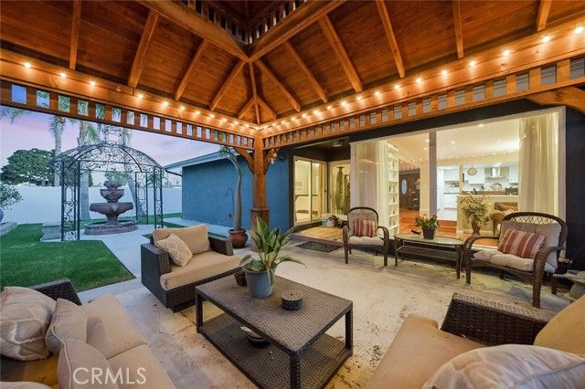 7671 Juliette Low Drive, Huntington Beach, CA 92647