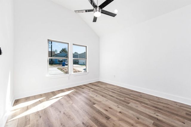 16978 W Hammon, Montgomery, TX 77316