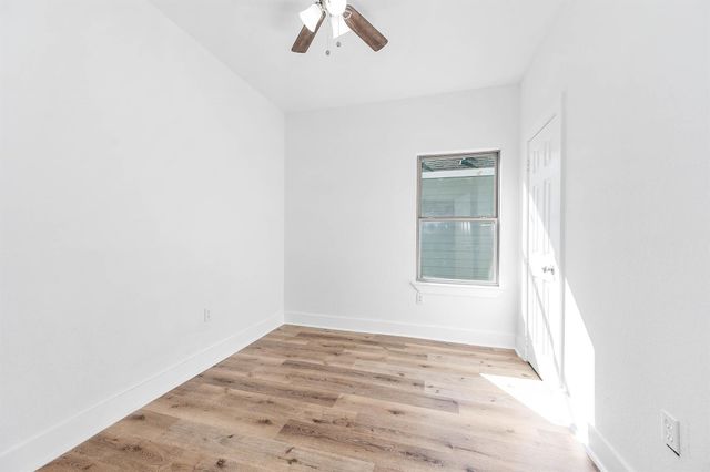 16978 W Hammon, Montgomery, TX 77316